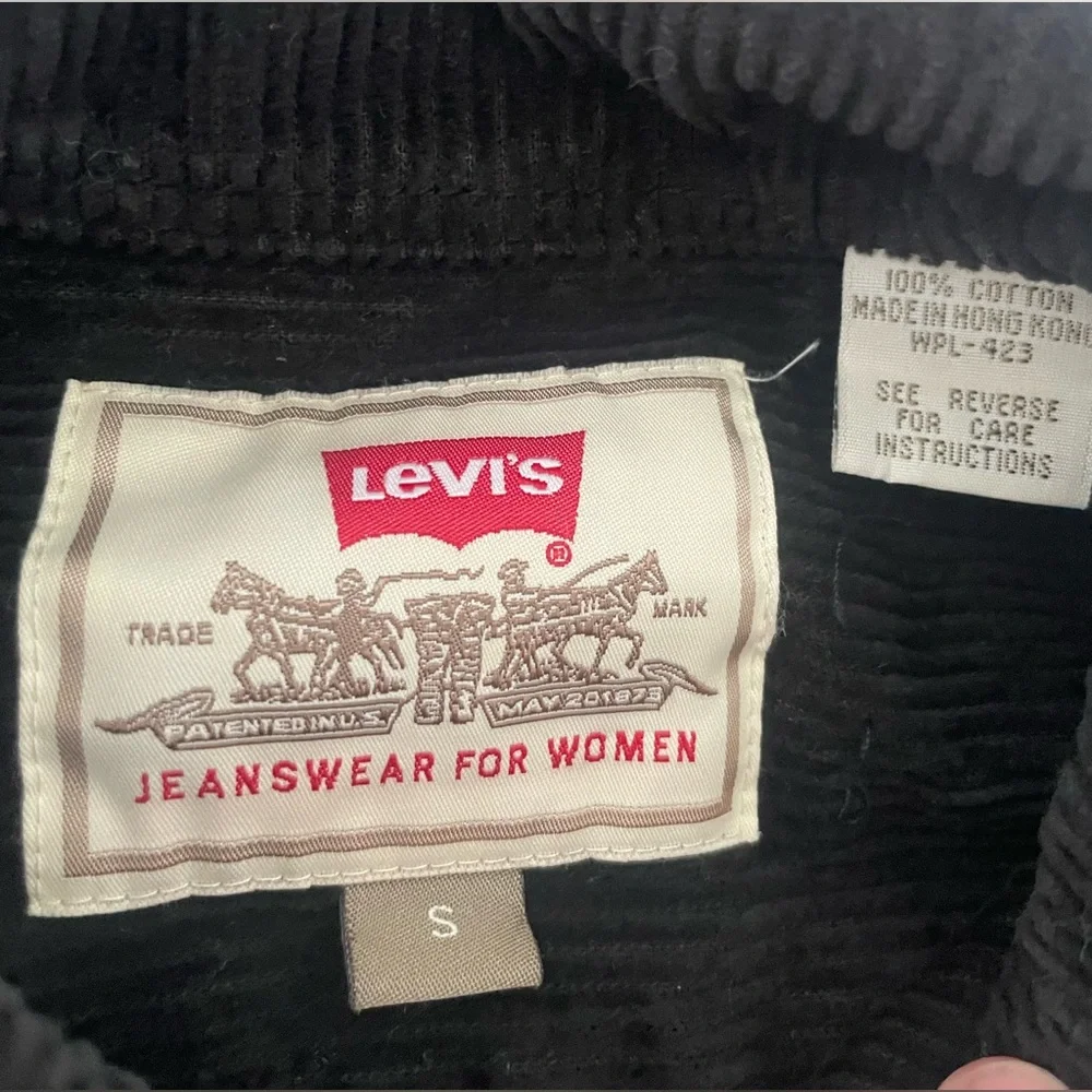 Levi’s Women’s Black Corduroy Zip-Up‎ Jacket Size S